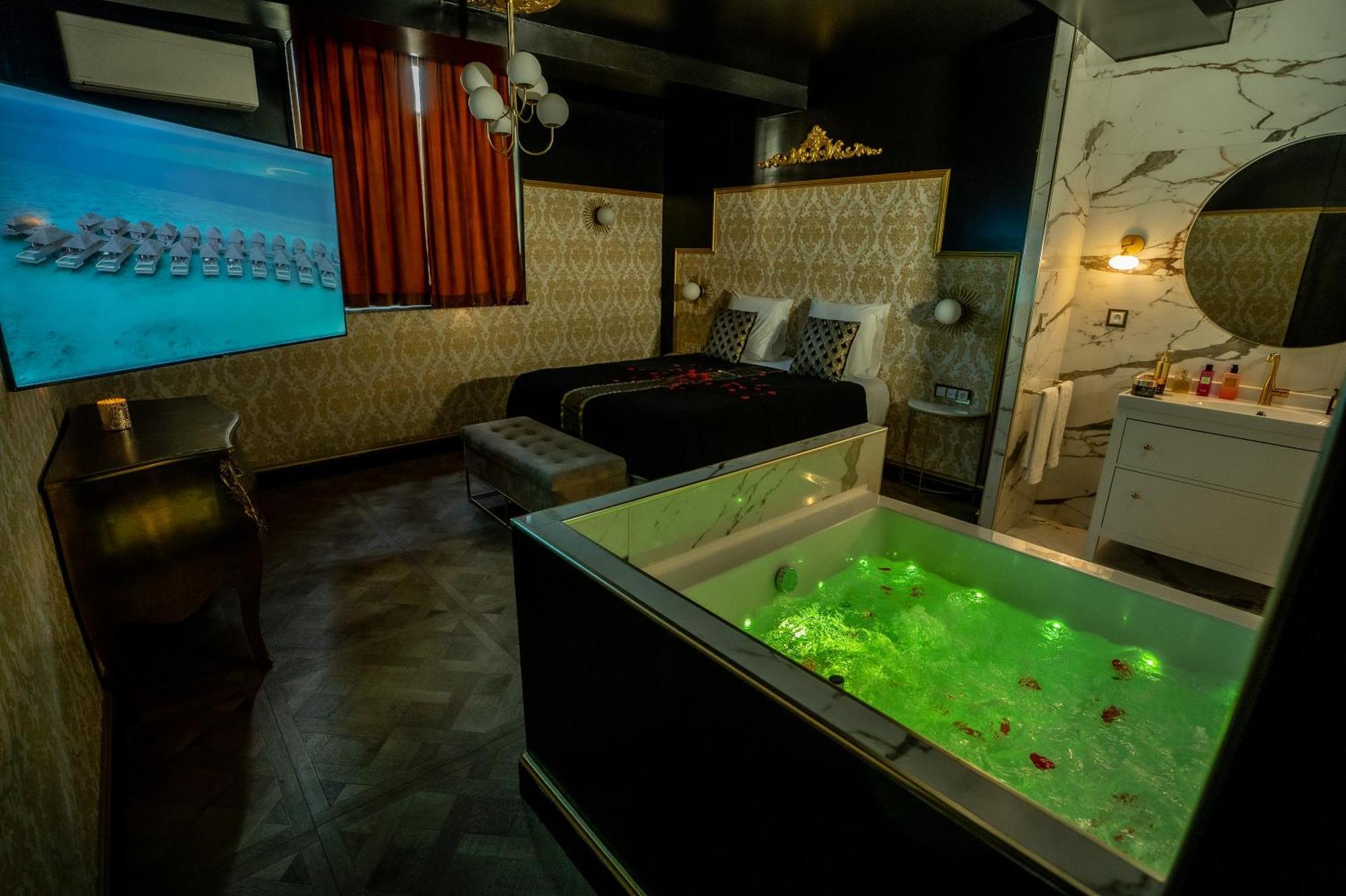 Appartement D'Exception Avec Jacuzzi ヴィルフランシュ・シュル・ソーヌ エクステリア 写真
