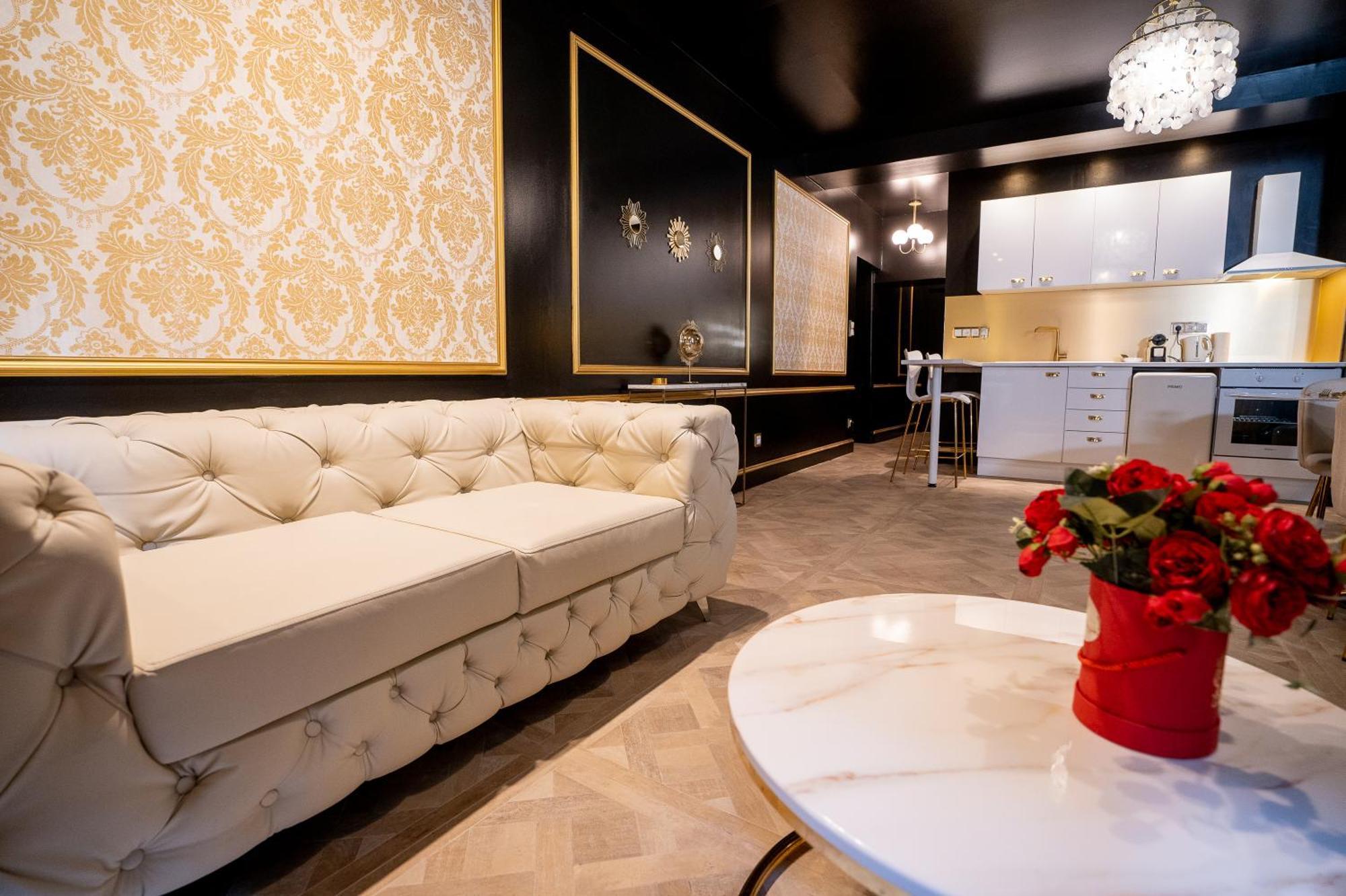 Appartement D'Exception Avec Jacuzzi ヴィルフランシュ・シュル・ソーヌ エクステリア 写真